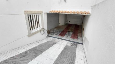 ALQUILER ANUAL ÁTICO EN COMBARRO
