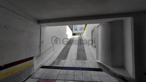 ALQUILER ANUAL ÁTICO EN COMBARRO