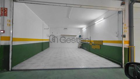 ALQUILER ANUAL ÁTICO EN COMBARRO